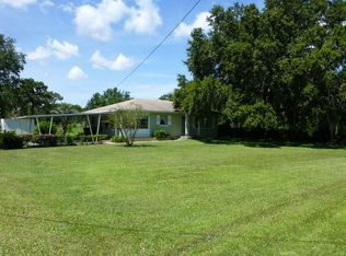 7936 County Road 48, Yalaha, FL 34797