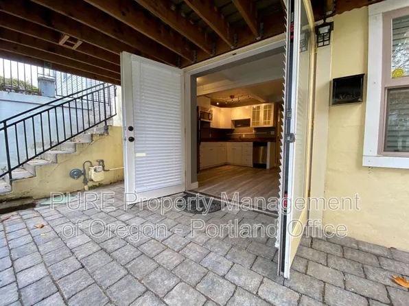 22 S Meade St #Basement, Portland, OR 97201