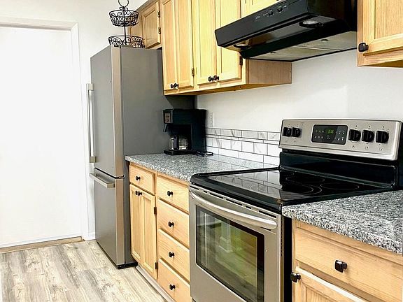 3rd image of 4964 Abberton Ct