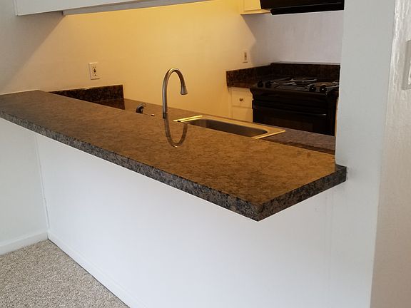 5th image of 1420 Creekside Dr #Townhome