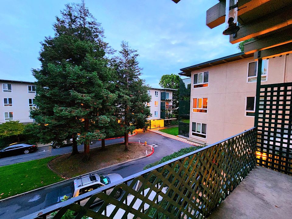 1st image of 934 Peninsula Ave APT 309