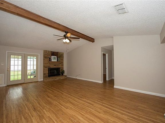 3rd image of 6413 Green Ridge Dr