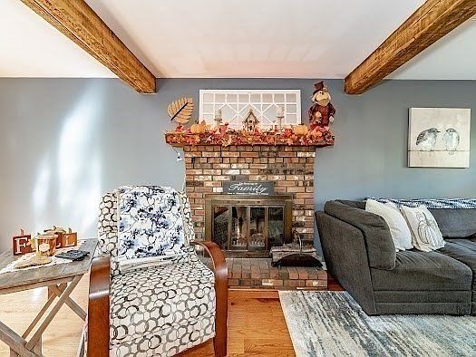 4th image of 37 Juckett Hill Dr