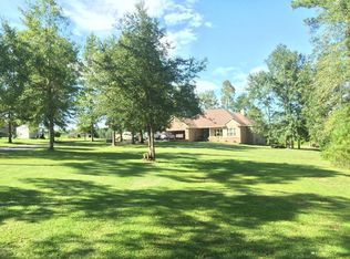 17304 Spring Lake Dr W, Vancleave, MS 39565