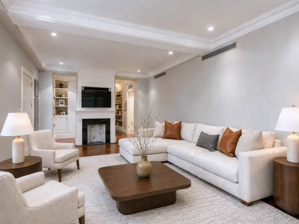 435 East 57th Street image 1 of 14
