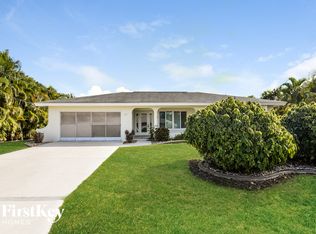 605 SE 4th Pl, Cape Coral, FL 33990