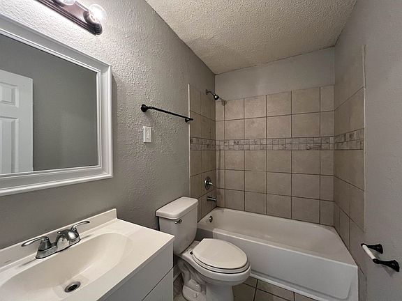 5th image of 3201 Old Horn Lake Rd