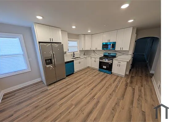 8305 S Seeley Ave — Photo 5