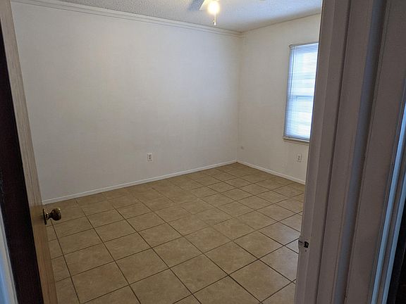 5th image of 300 Pearl St APT 4