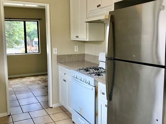 4th image of 4928 Sawtelle Blvd