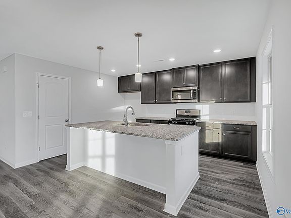 5th image of 106 Hillis Ln