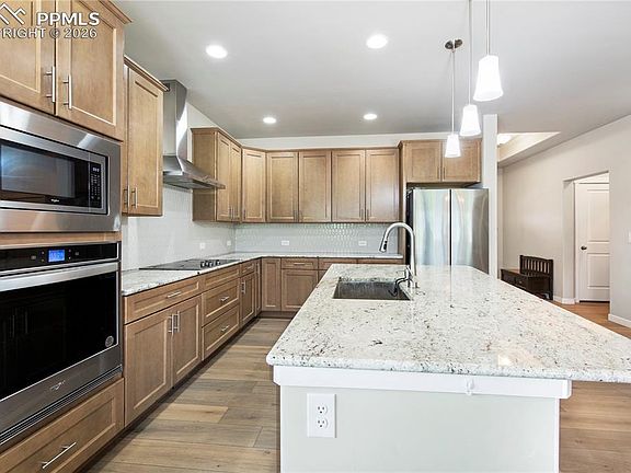 5th image of 4023 Ivy Hill Dr