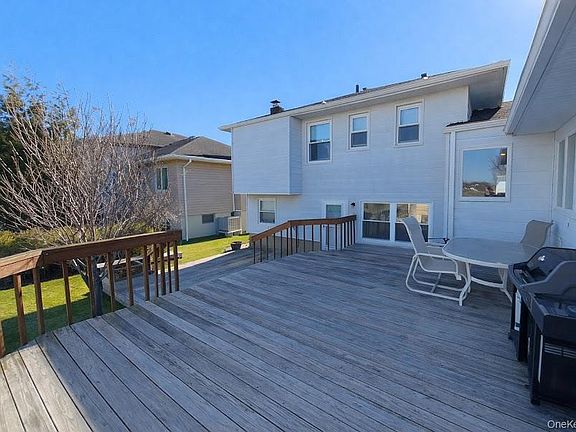 2nd image of 3421 Turf Road