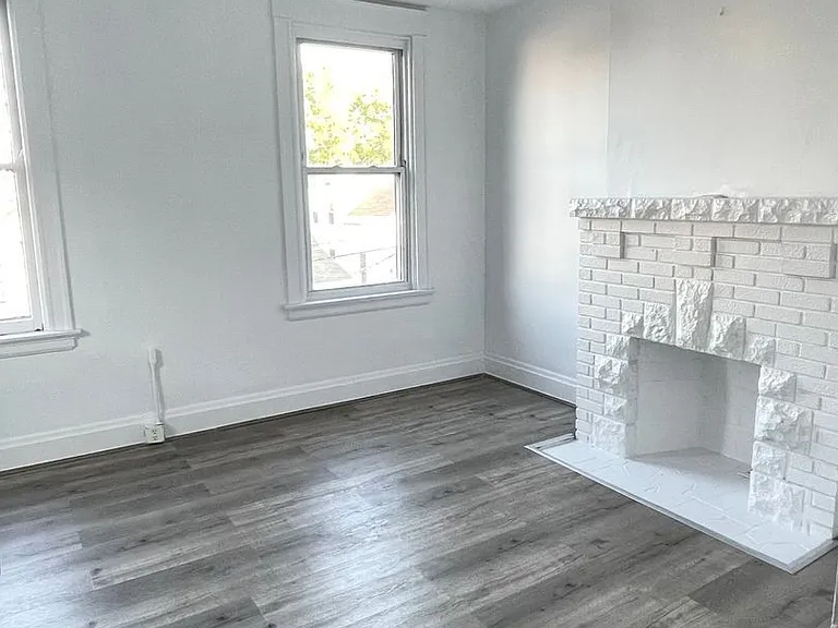 2322 Chickasaw St — Photo 10