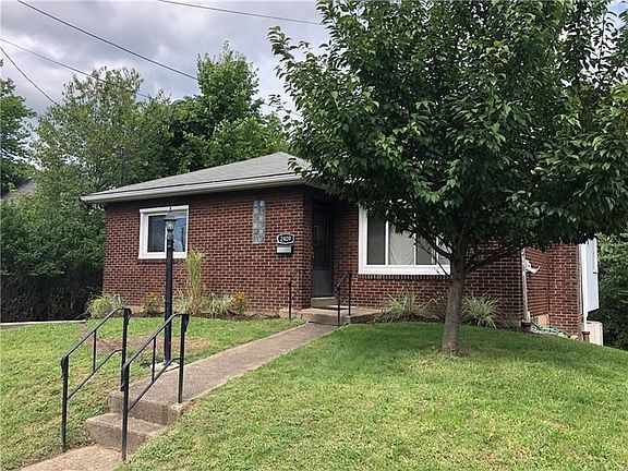 Welcome home to 2409 Columbia!