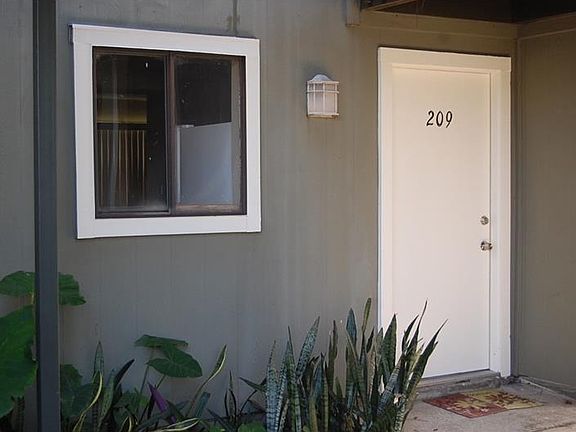 2nd image of 209 Scottsdale Sq #209