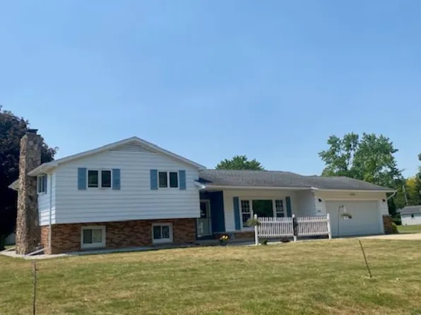 6798 Houghton St, Cass City, MI 48726