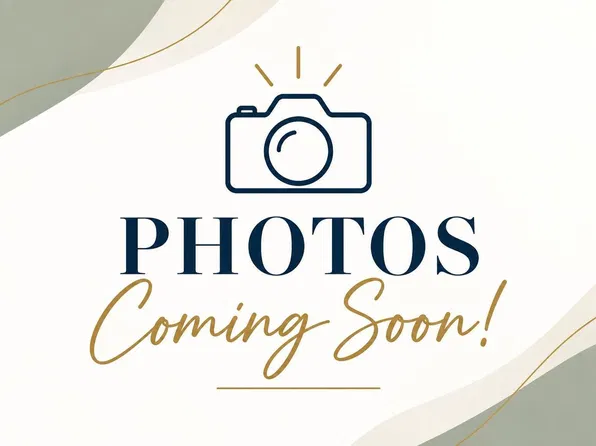7930 W Howard AVENUE, Milwaukee, WI 53220