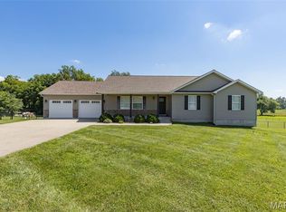 3108 Ridgewood Hills Dr, Farmington, MO 63640
