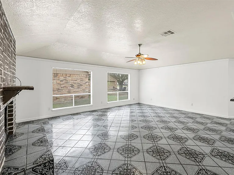 7226 Ridgeberry Dr — Photo 6