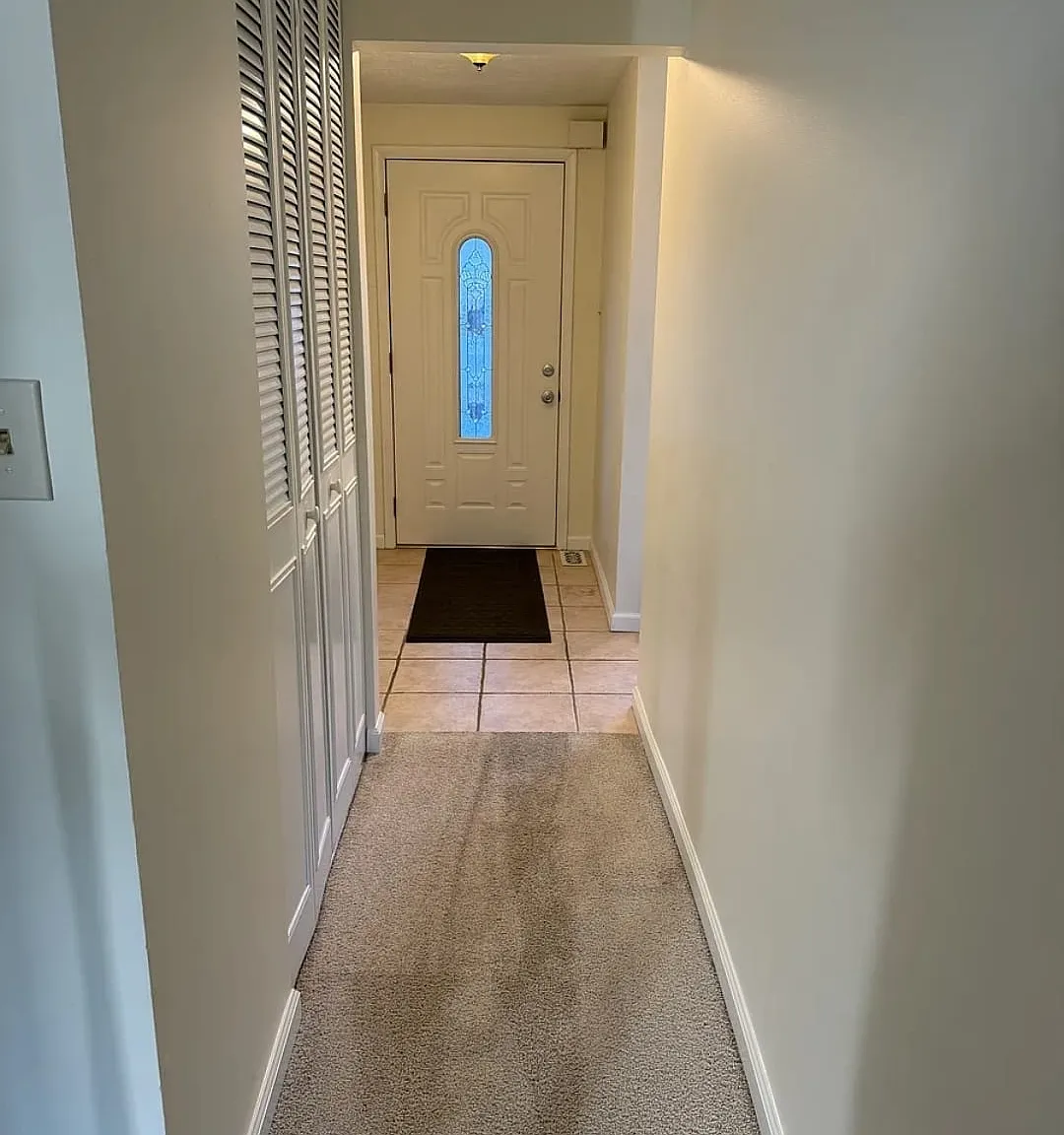 3 bed, 1324 sqft, $1,950 — Photo 2