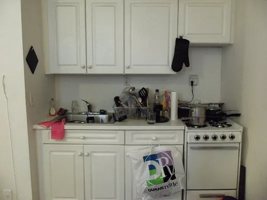 Rented by Picture Realty Inc. | media 15