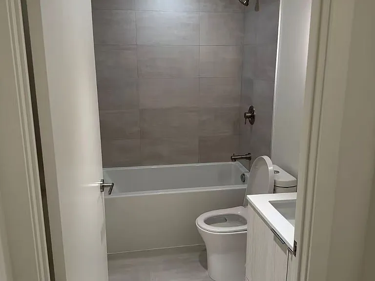 120 Broadway Ave #812 — Photo 8