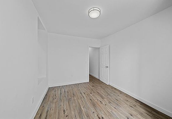 2nd image of 643 Franklin Ave #4A