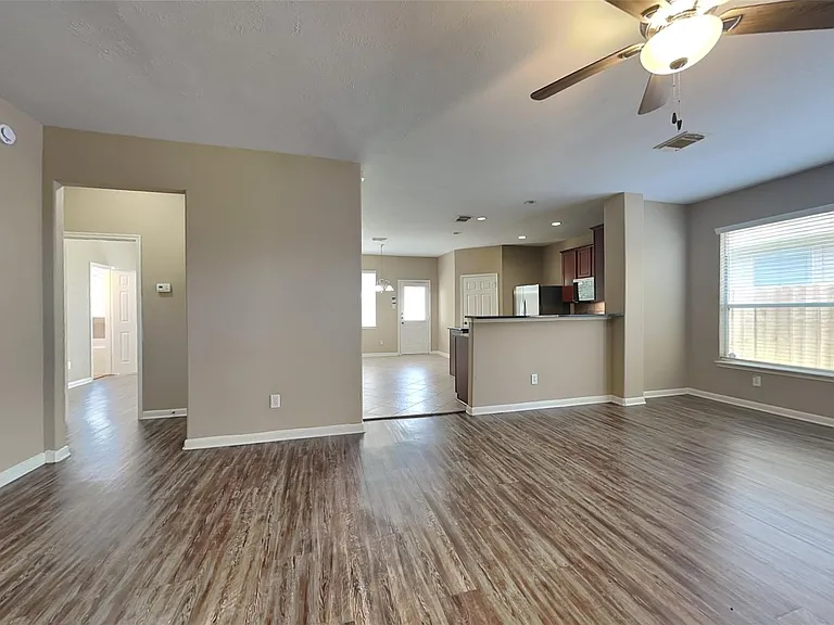 7418 Jacobs Well Dr — Photo 6