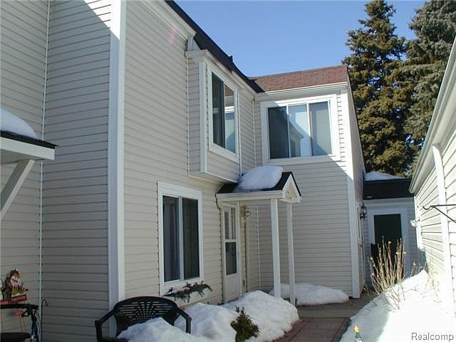 1st image of 665 Oxford Oaks Ln APT 28-1