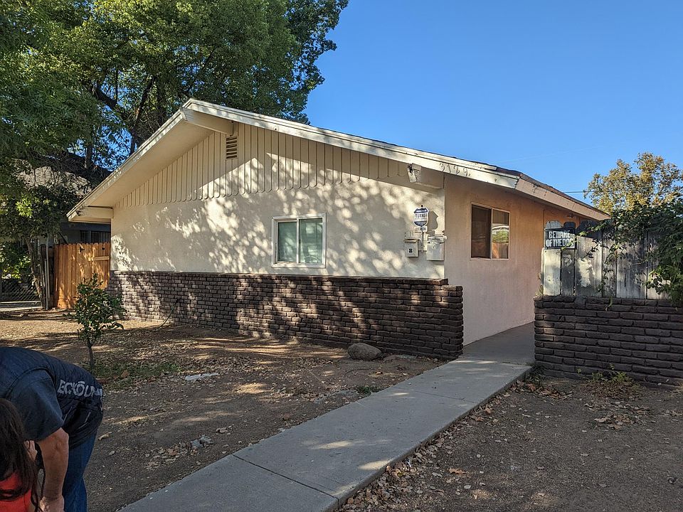 1st image of 3129 E Iowa Ave