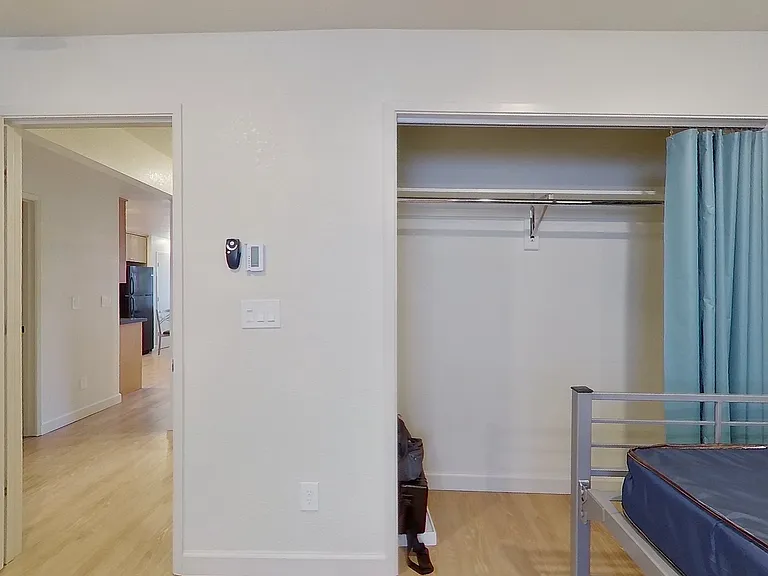 2437 Piedmont Ave — Photo 70