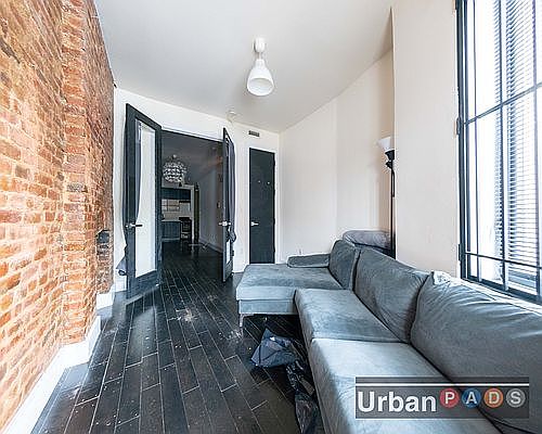 3rd image of 1064 Putnam Ave #2R