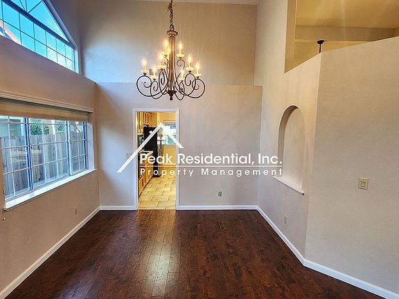 4th image of 244 Silberhorn Dr