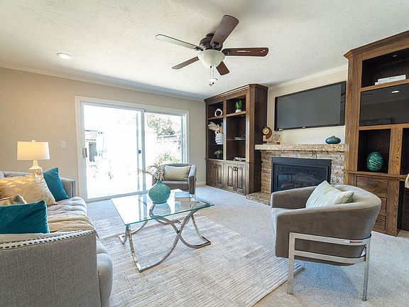 2nd image of 1113 Park Brook Ct