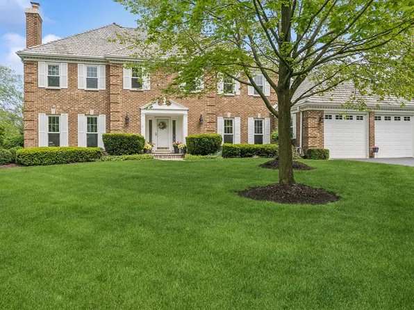 1250 Wild Rose Ln, Lake Forest, IL 60045