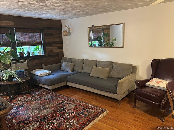 5th image of 55 Boulevard Knolls