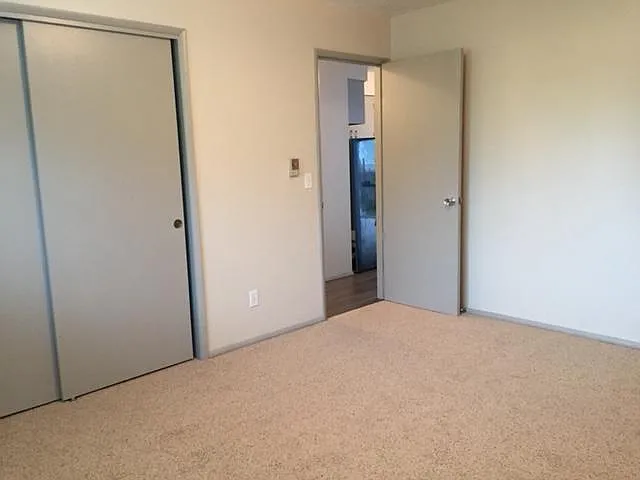 1231 SE Bush St — Photo 2