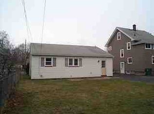 39 Holcomb St, Rochester, NY 14612