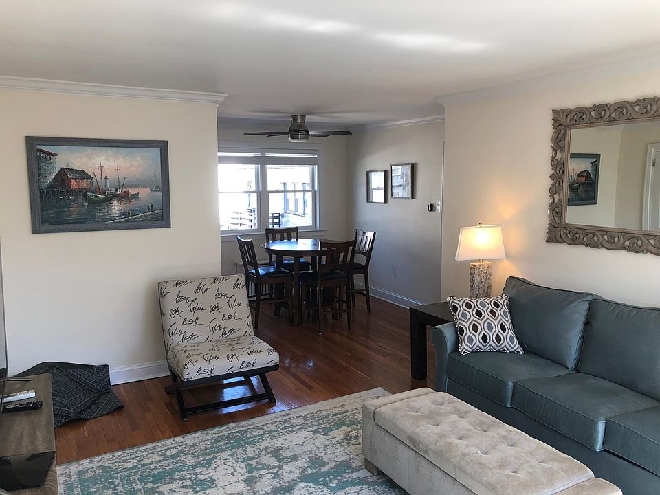 Living room leading to dining area