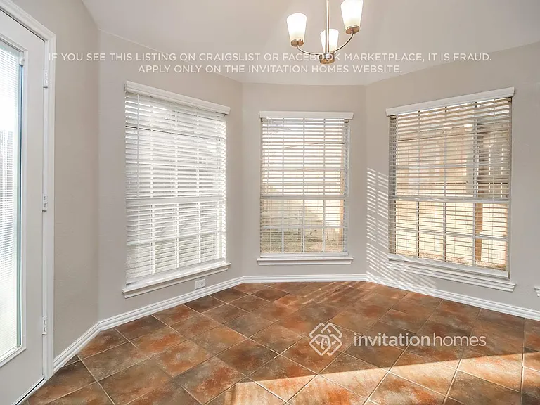2821 Alcot Ln — Photo 5