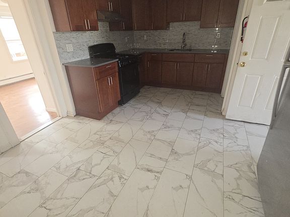 3rd image of 601 4th Ave Floor 2