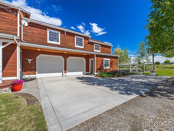 3rd image of 674 Bittersweet Way