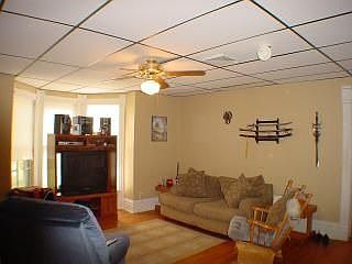 5th image of 486 Ashland Ave