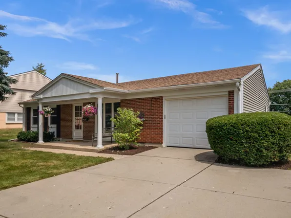 1217 Nippert Dr, Streamwood, IL 60107