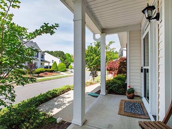 5th image of 3013 White Cloud Cir