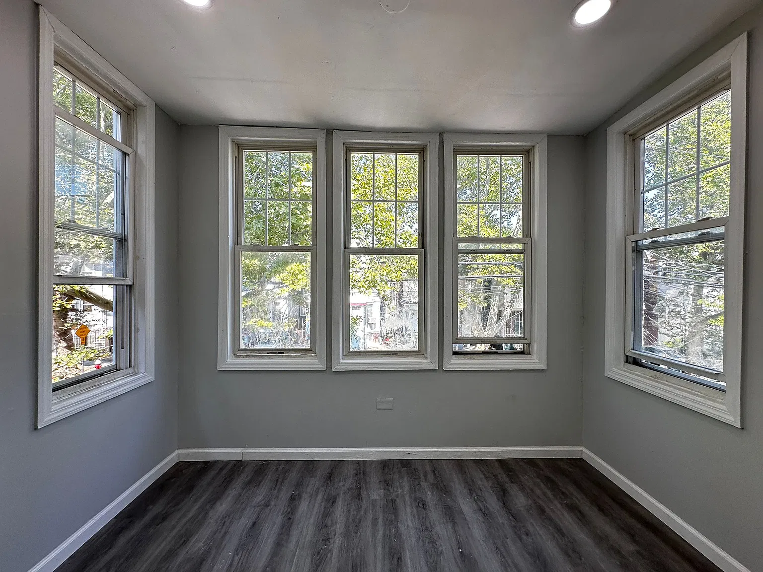 41 Wegman Pkwy — Photo 2