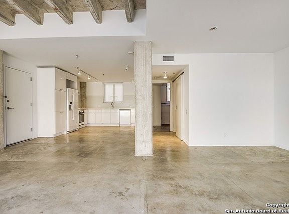 4th image of 1115 S Alamo St Unit 2409