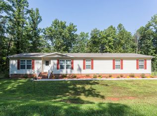 457 Hayshed Rd, Madison Heights, VA 24572