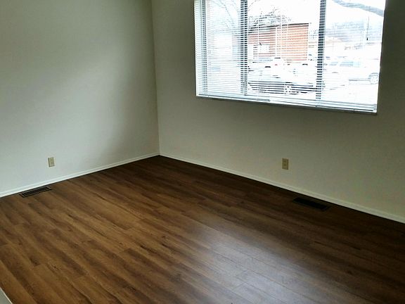 5th image of 4258 Lasata Dr